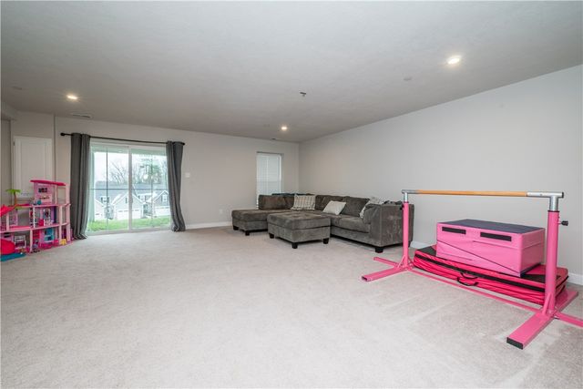 143 Providence Way, Whitehall, PA 15234