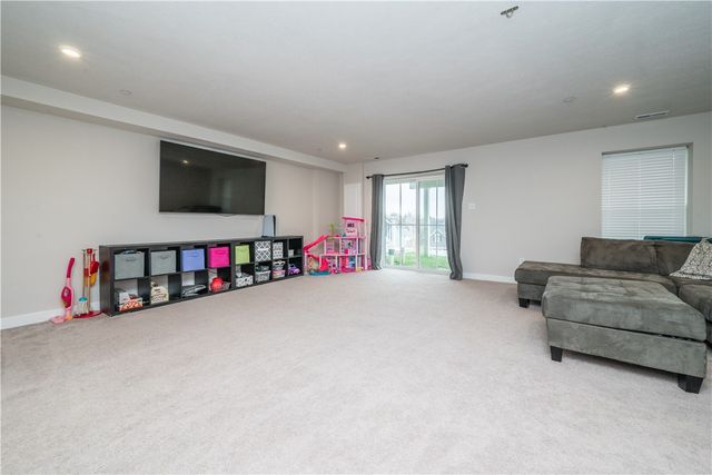 143 Providence Way, Whitehall, PA 15234