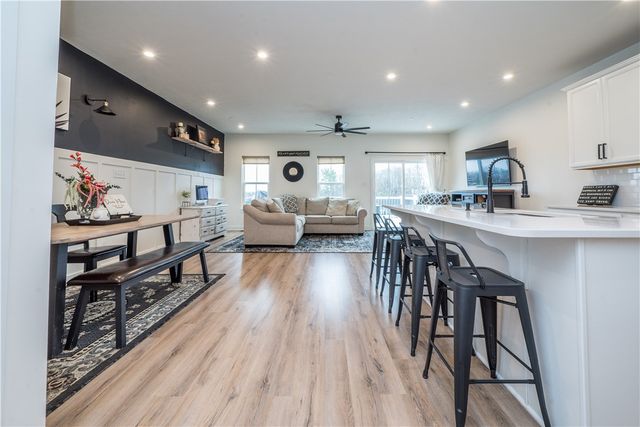 143 Providence Way, Whitehall, PA 15234