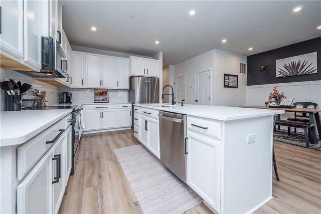 143 Providence Way, Whitehall, PA 15234