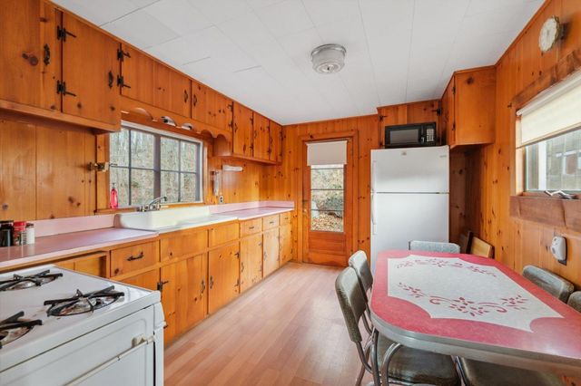 15 Dead Brook Road, Stoddard, NH 03464