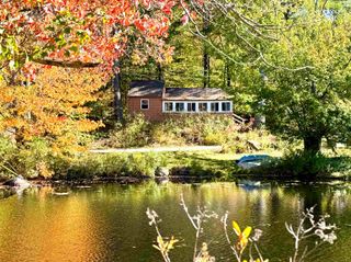 15 Dead Brook Road, Stoddard, NH 03464
