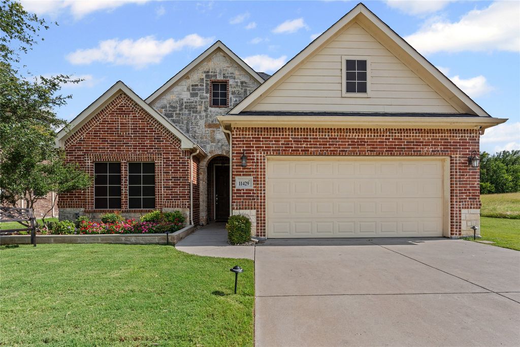 11429 Coburn Hill Pass, Fort Worth, TX 76108