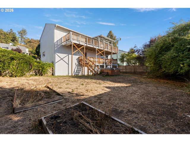 930 PRESCOTT Ln, Springfield, OR 97477