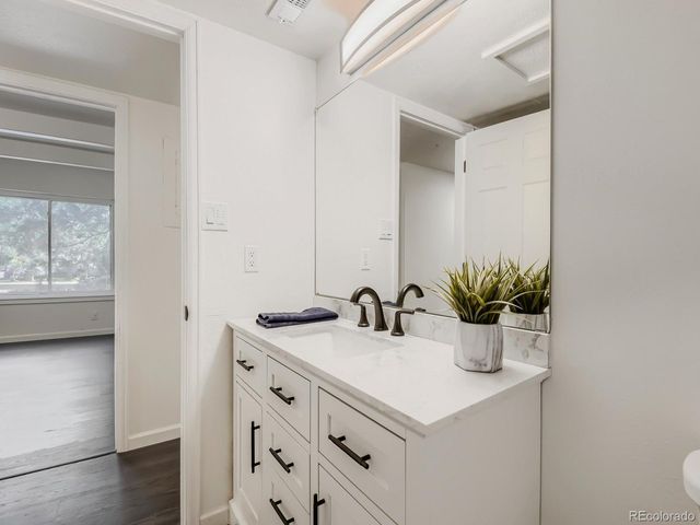 2525 S Dayton Way 2308, Denver, CO 80231