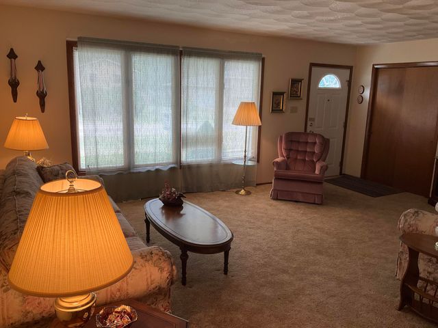 613 Dogwood Drive, Trail Creek, IN 46360
