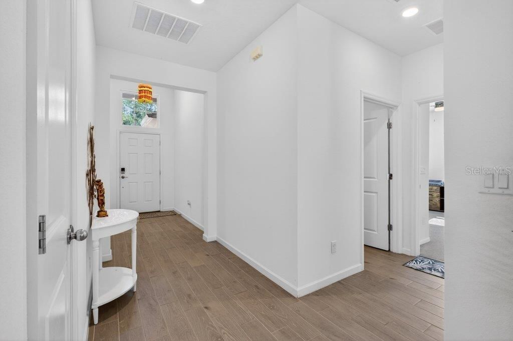 Image 5 of property listing at 210 WHITE RABBIT RUN, St Augustine, FL 32092