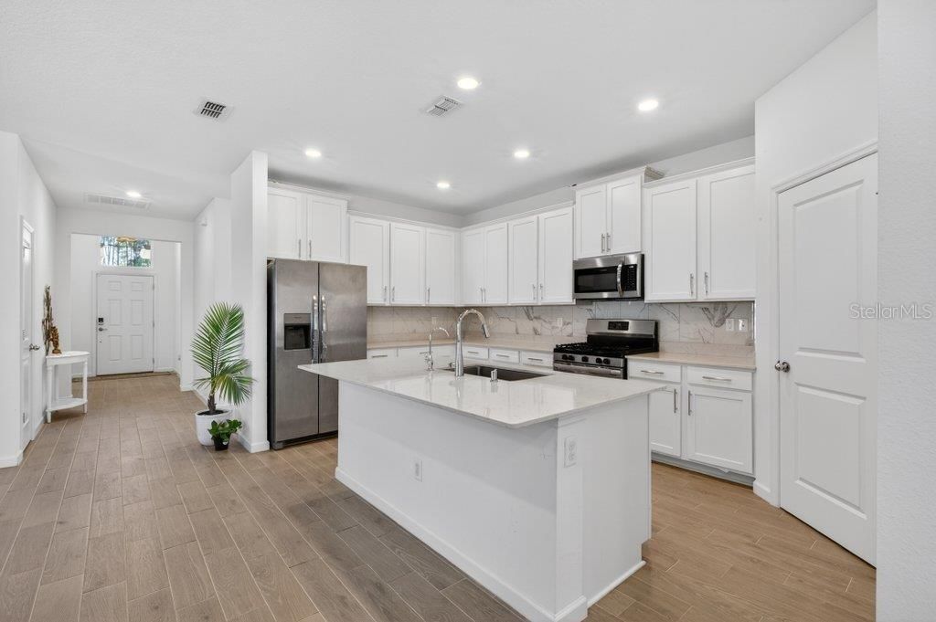 Image 6 of property listing at 210 WHITE RABBIT RUN, St Augustine, FL 32092