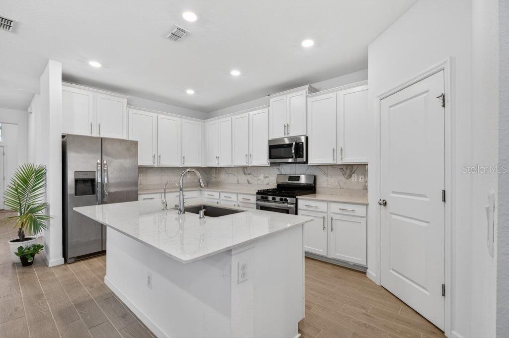 Image 7 of property listing at 210 WHITE RABBIT RUN, St Augustine, FL 32092