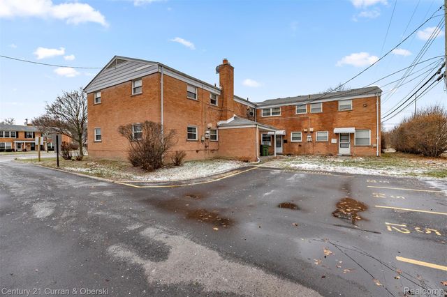 2714 W 13 Mile Road, Royal Oak, MI 48073