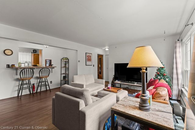 2714 W 13 Mile Road, Royal Oak, MI 48073