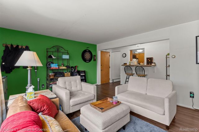 2714 W 13 Mile Road, Royal Oak, MI 48073