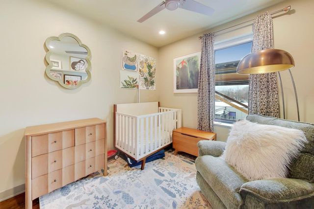 1727 N Winnebago Avenue, Chicago, IL 60647