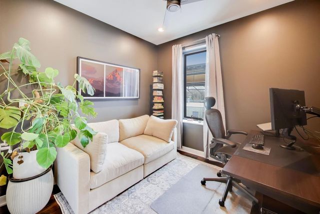 1727 N Winnebago Avenue, Chicago, IL 60647