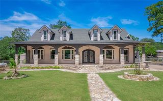 368 Riddle RD, Cedar Creek, TX 78612