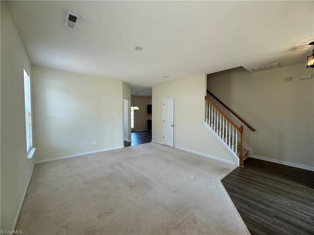 10 Glenrose Court, Greensboro, NC 27407