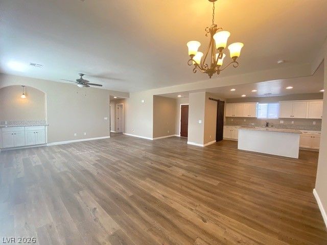 2101 East Dandelion Street, Pahrump, NV 89048