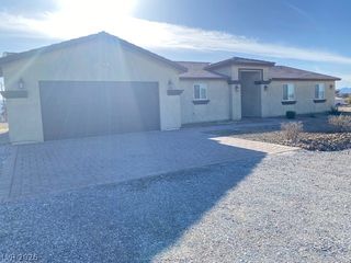2101 East Dandelion Street, Pahrump, NV 89048
