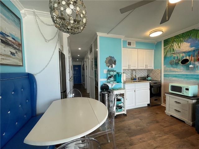 3938 Surfside Blvd 1102, Corpus Christi, TX 78402