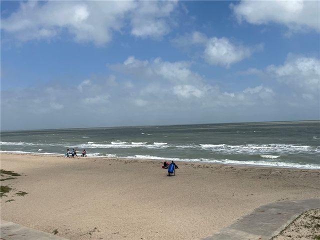 3938 Surfside Blvd 1102, Corpus Christi, TX 78402