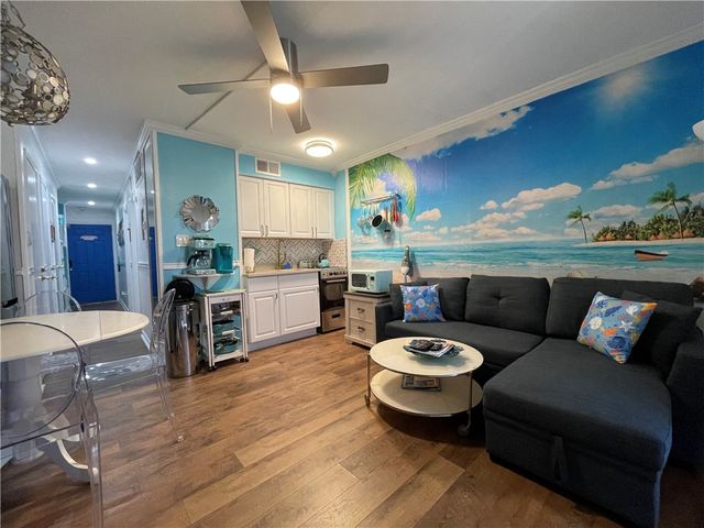 3938 Surfside Blvd 1102, Corpus Christi, TX 78402