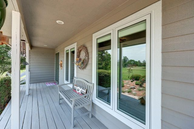 10 Leed Rd, Winfield, KS 67156