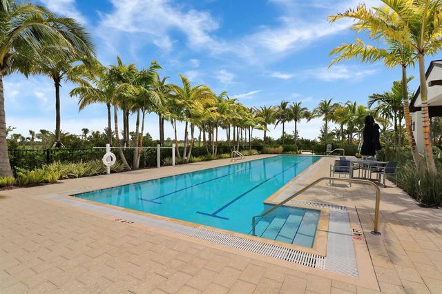 10718 Stellar Circle, Palm Beach Gardens, FL 33412