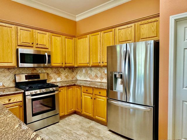 7026 Lost Lake Ln, Roseville, CA 95747