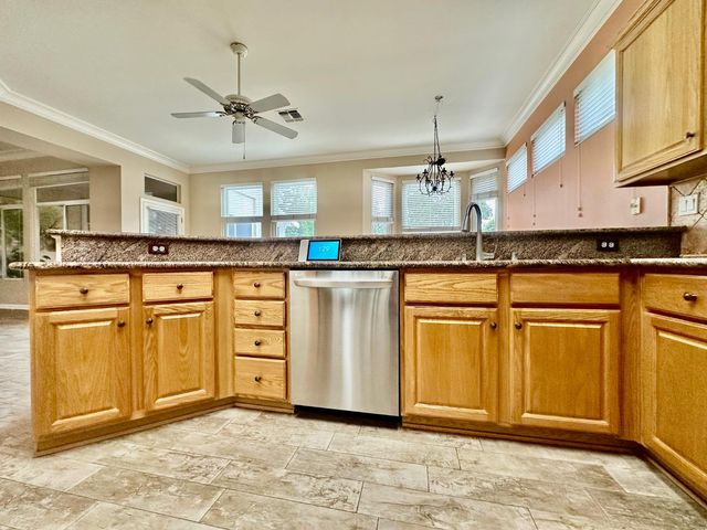 7026 Lost Lake Ln, Roseville, CA 95747