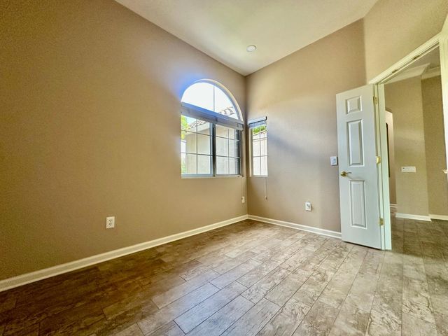 7026 Lost Lake Ln, Roseville, CA 95747