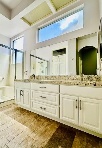 7026 Lost Lake Ln, Roseville, CA 95747