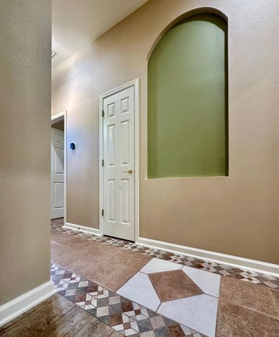 7026 Lost Lake Ln, Roseville, CA 95747