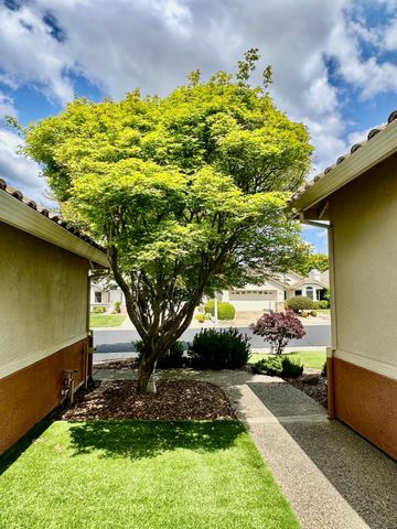 7026 Lost Lake Ln, Roseville, CA 95747