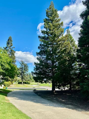 7026 Lost Lake Ln, Roseville, CA 95747