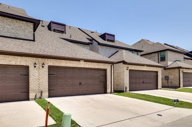 5912 Bursey Road, Watauga, TX 76148