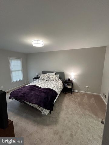 9214 TALISMAN DR, Vienna, VA 22182