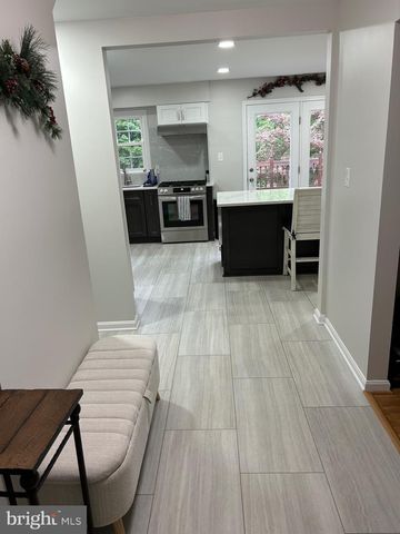 9214 TALISMAN DR, Vienna, VA 22182