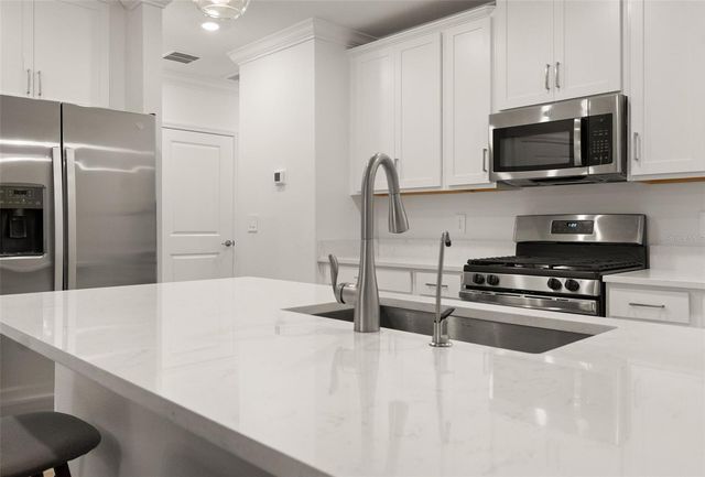 17551 HOLLY WELL AVENUE, Wimauma, FL 33598