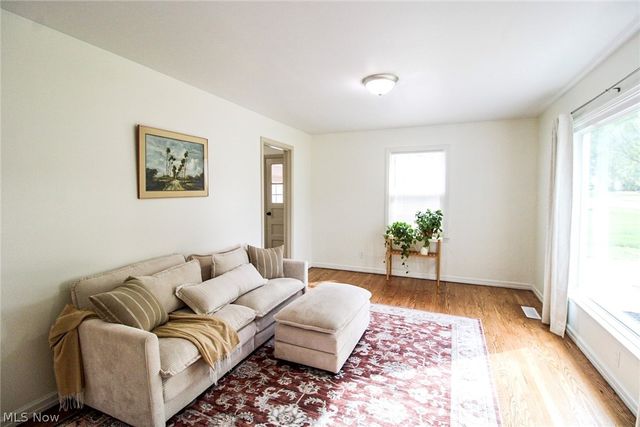 1415 Sunset Drive NE, Warren, OH 44483