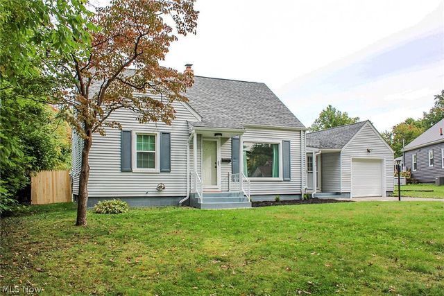 1415 Sunset Drive NE, Warren, OH 44483