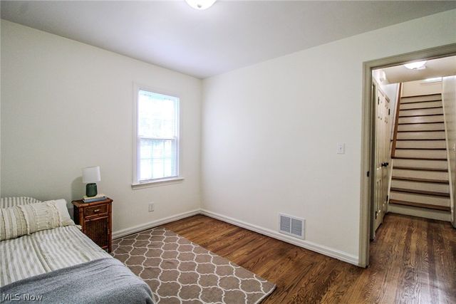 1415 Sunset Drive NE, Warren, OH 44483