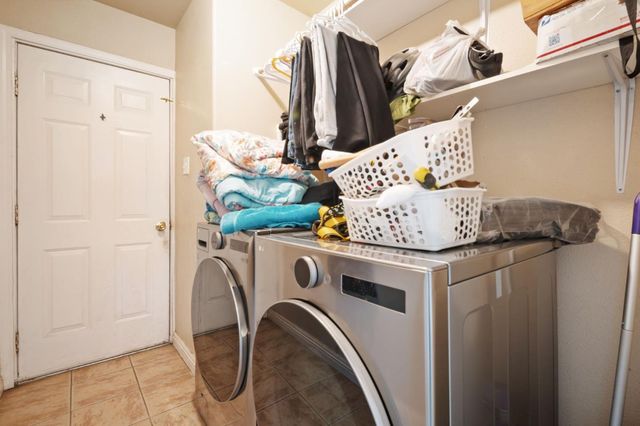 1 Appletree Lane 1, Hollister, CA 95023