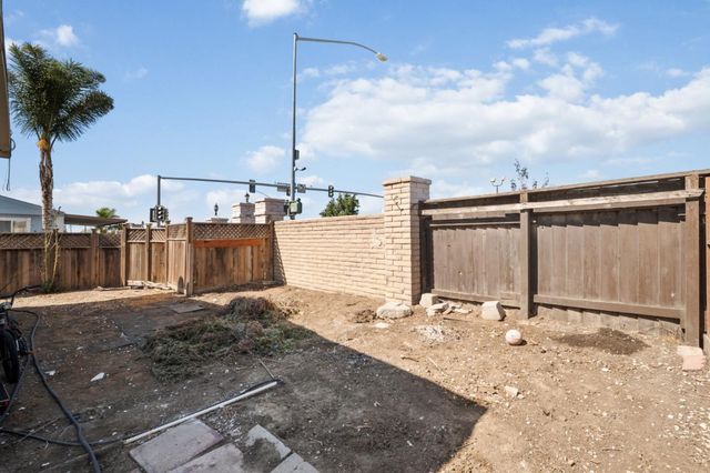 1 Appletree Lane 1, Hollister, CA 95023