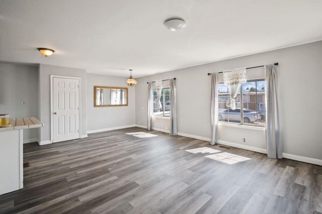 1 Appletree Lane 1, Hollister, CA 95023