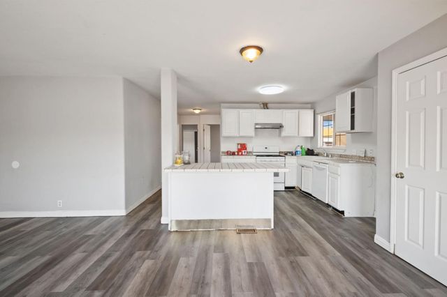 1 Appletree Lane 1, Hollister, CA 95023