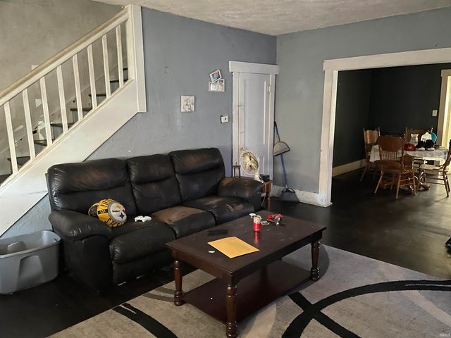 805 S 7th Street, Richmond, IN 47374