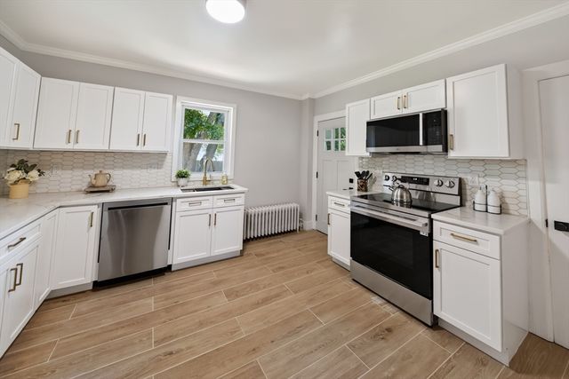 10 Elm St, South Hadley, MA 01075
