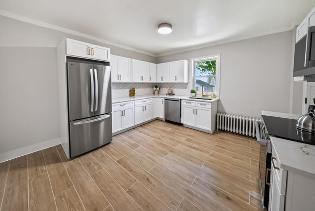 10 Elm St, South Hadley, MA 01075