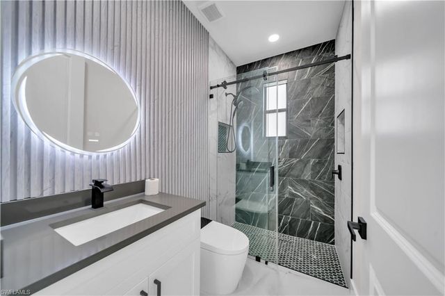 807 Nicholas PKWY W, Cape Coral, FL 33991