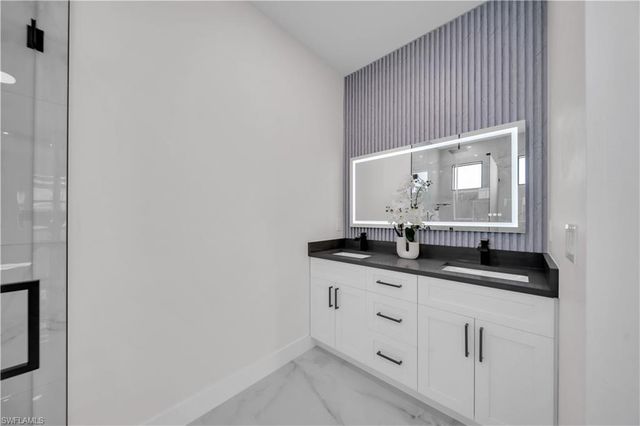 807 Nicholas PKWY W, Cape Coral, FL 33991